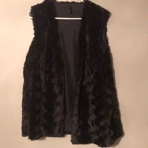 Massini XL faux fur vest